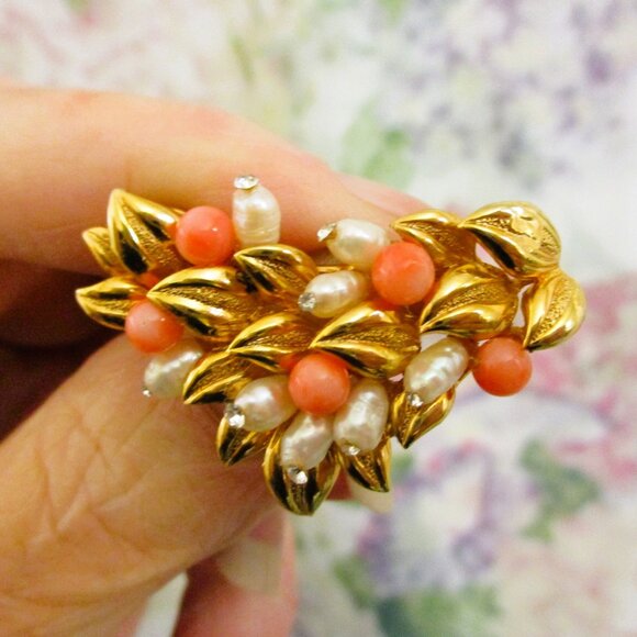 VINTAGE Gemstone Gold Floral Brooch: Coral, Pearl, Rhinestone, Gold Plate Pin - Picture 11 of 14